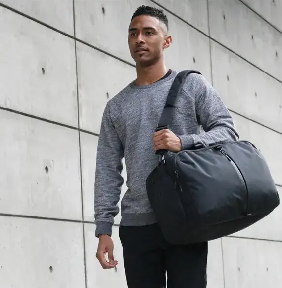 street-wear-486307-1761904387